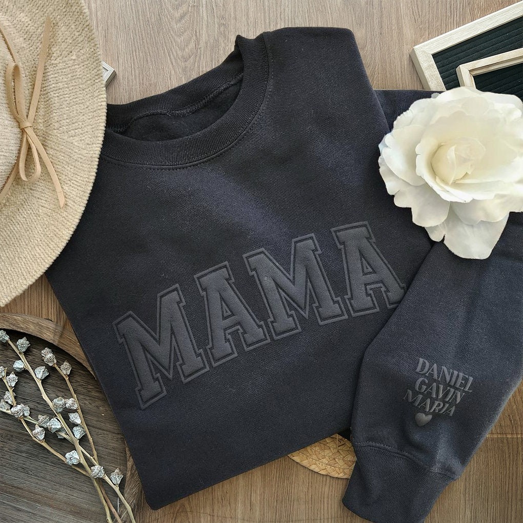 Personalized Mama Sweatshirt with Kids Names on Sleeve New Mom Gift Unique Gifts for Mom Mother's Day Gift