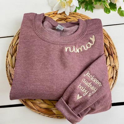 Personalized Mama Embroidered Sweatshirt Hoodie With Names On The Sleeve Unique Mother's Day Gift Ideas