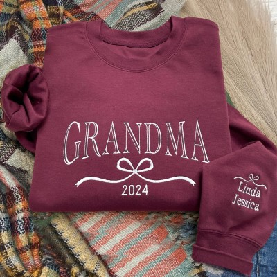 Custom Grandma Embroidered Sweatshirt with Kids Names and Bow on Sleeve Keepsake Gifts for Grandma Mom Mother's Day Gift