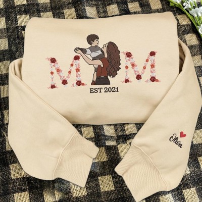 Custom Mom Floral Letter Embroidered Photo Portrait Sweatshirt with Kids Names on Sleeve Gifts for Mom Mother's Day Gift