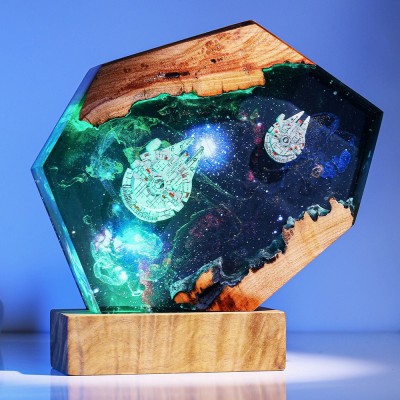 Weltraum-Galaxie-Nachtlicht aus Kunstharz und Holz, interstellare Epoxidlampe