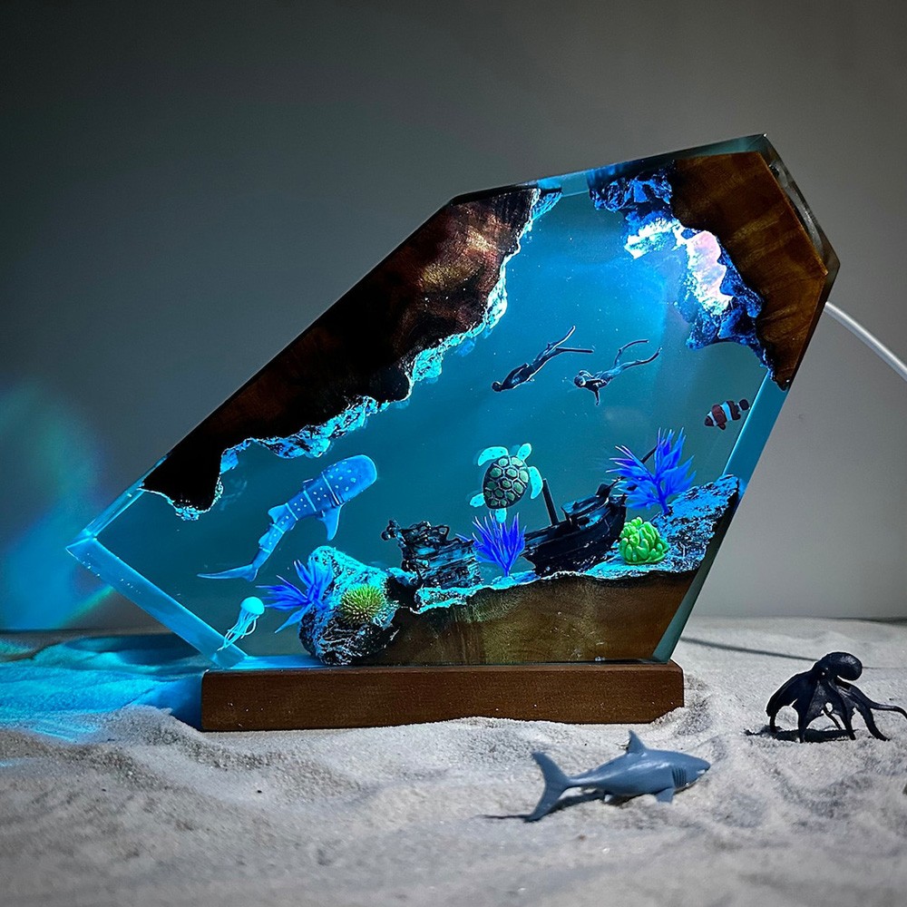Luz nocturna de tiburón ballena y tortuga de resina