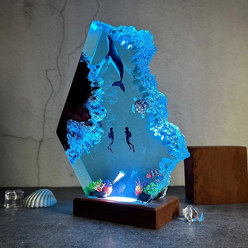 Ballena jorobada y buzo Regalo de Navidad de la lámpara de madera