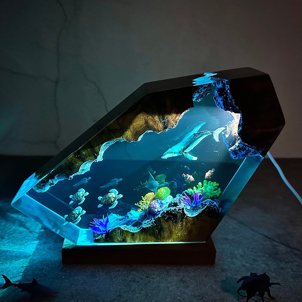 Luz de resina de ballena y tortugas gigantes