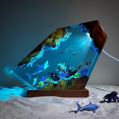Gran luz nocturna de resina de tiburones blancos y tortuga